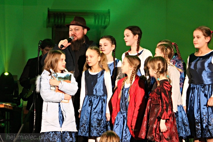 Kolędowanie z gwiazdami: Joszko Broda. Dzieci z Brodą