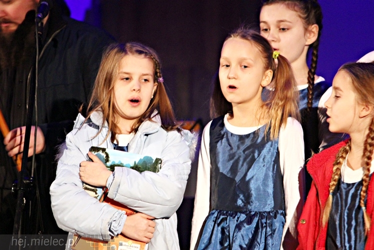 Kolędowanie z gwiazdami: Joszko Broda. Dzieci z Brodą