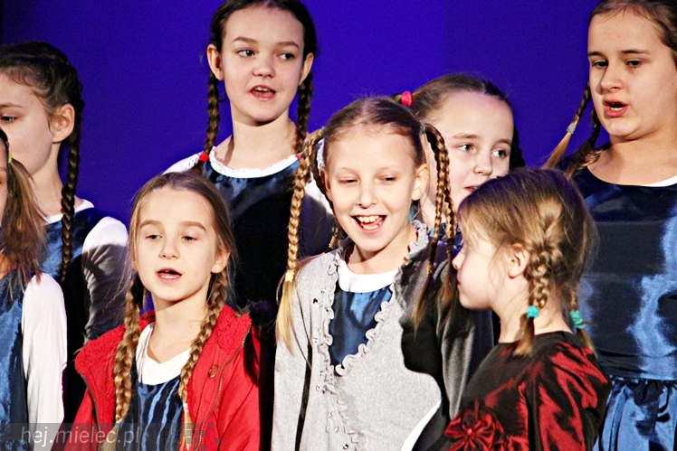 Kolędowanie z gwiazdami: Joszko Broda. Dzieci z Brodą