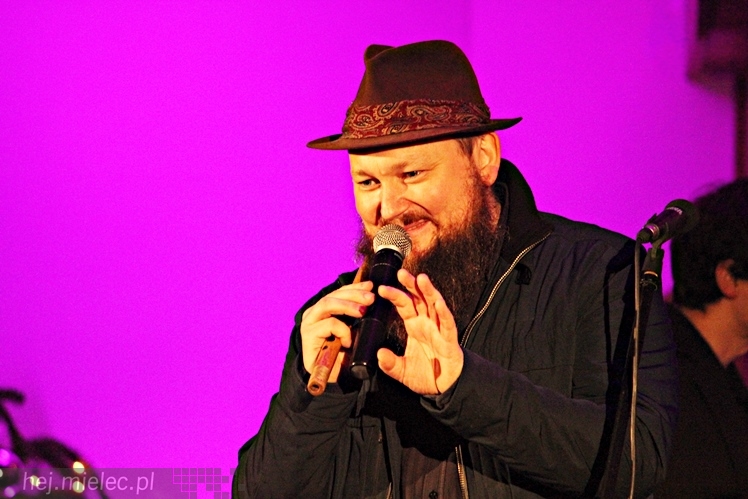 Kolędowanie z gwiazdami: Joszko Broda. Dzieci z Brodą