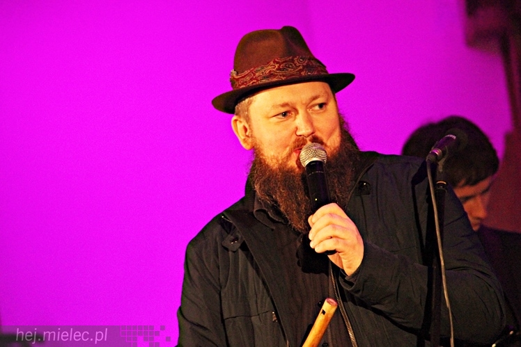 Kolędowanie z gwiazdami: Joszko Broda. Dzieci z Brodą