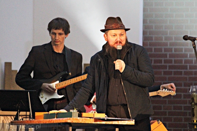 Kolędowanie z gwiazdami: Joszko Broda. Dzieci z Brodą