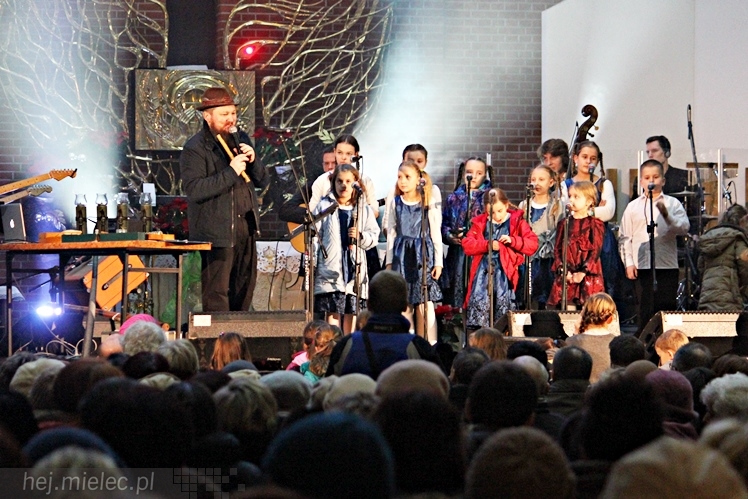 Kolędowanie z gwiazdami: Joszko Broda. Dzieci z Brodą