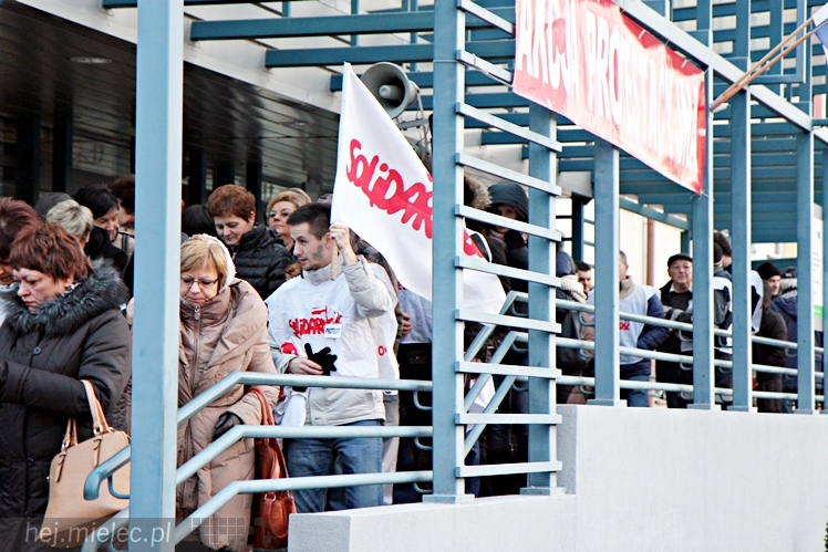 Strajk ostrzegawczy nielekarskich grup zawodowych w Szpitalu Powiatowym w Mielcu