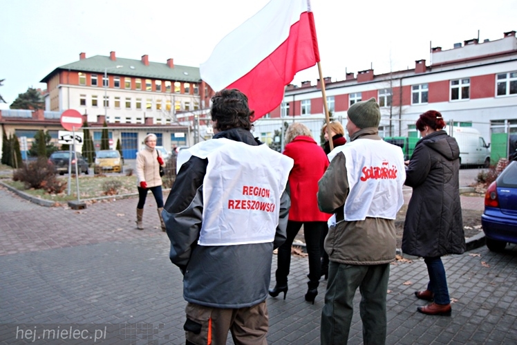 Strajk ostrzegawczy nielekarskich grup zawodowych w Szpitalu Powiatowym w Mielcu