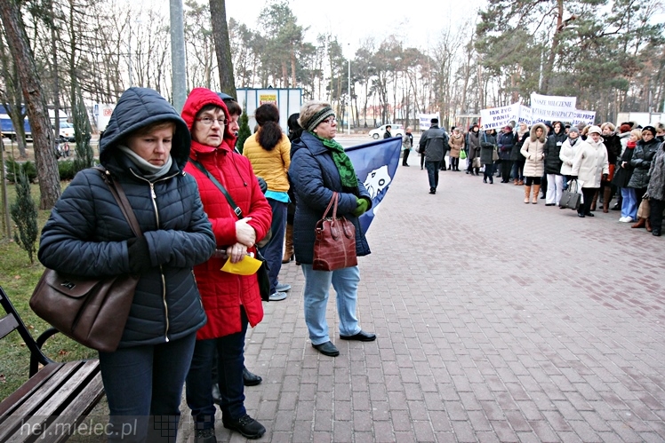 Strajk ostrzegawczy nielekarskich grup zawodowych w Szpitalu Powiatowym w Mielcu