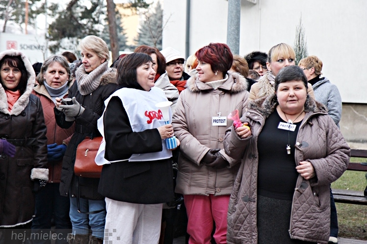 Strajk ostrzegawczy nielekarskich grup zawodowych w Szpitalu Powiatowym w Mielcu