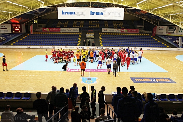 DERBY MIELCA 2015 - 4. Halowy Turniej Piłkarski - cz. II