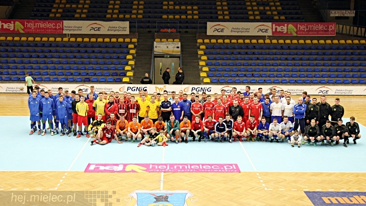 DERBY MIELCA 2015 - 4. Halowy Turniej Piłkarski - cz. II