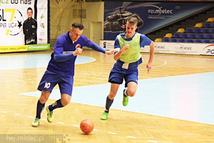 DERBY MIELCA 2015 - 4. Halowy Turniej Piłkarski - cz. II