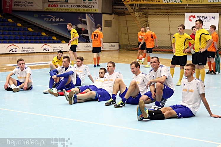 DERBY MIELCA 2015 - 4. Halowy Turniej Piłkarski - cz. II