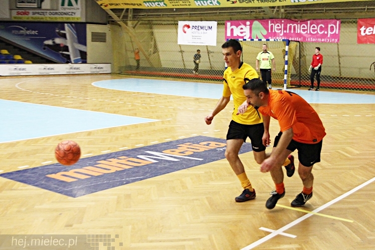 DERBY MIELCA 2015 - 4. Halowy Turniej Piłkarski - cz. II