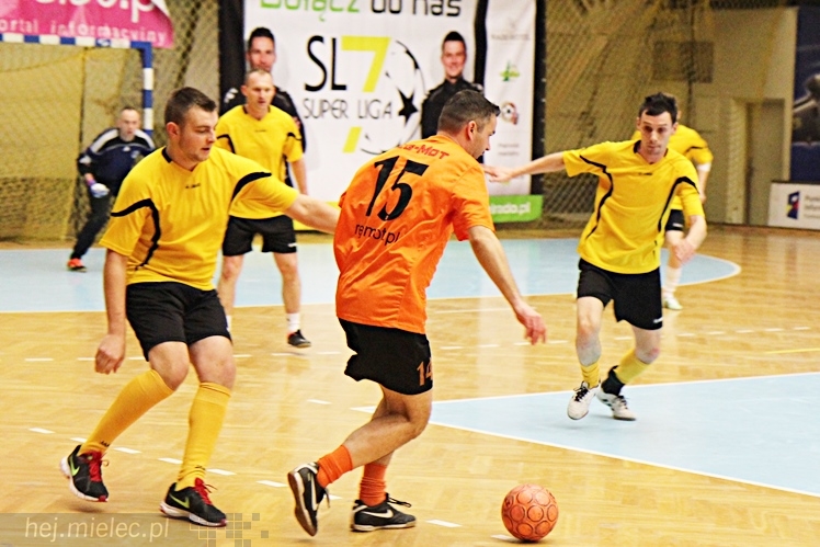DERBY MIELCA 2015 - 4. Halowy Turniej Piłkarski - cz. II