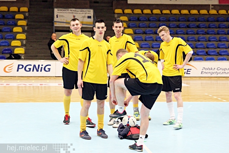 DERBY MIELCA 2015 - 4. Halowy Turniej Piłkarski - cz. II