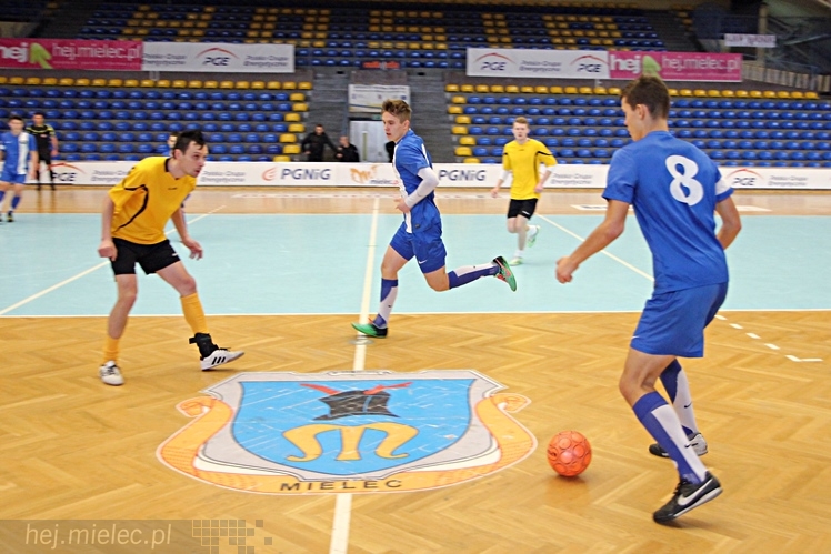 DERBY MIELCA 2015 - 4. Halowy Turniej Piłkarski - cz. I