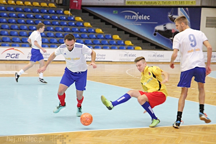 DERBY MIELCA 2015 - 4. Halowy Turniej Piłkarski - cz. I