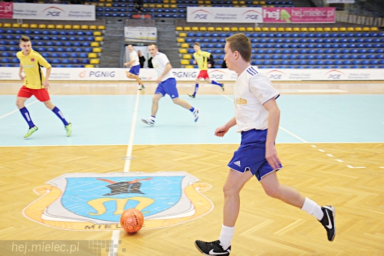 DERBY MIELCA 2015 - 4. Halowy Turniej Piłkarski - cz. I