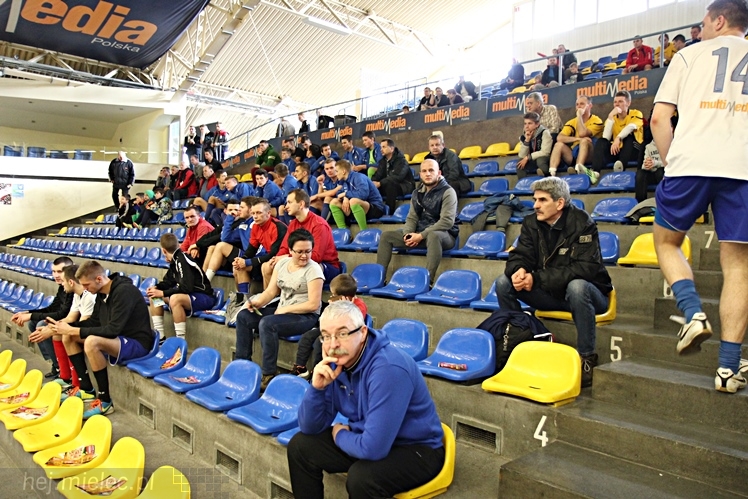 DERBY MIELCA 2015 - 4. Halowy Turniej Piłkarski - cz. I