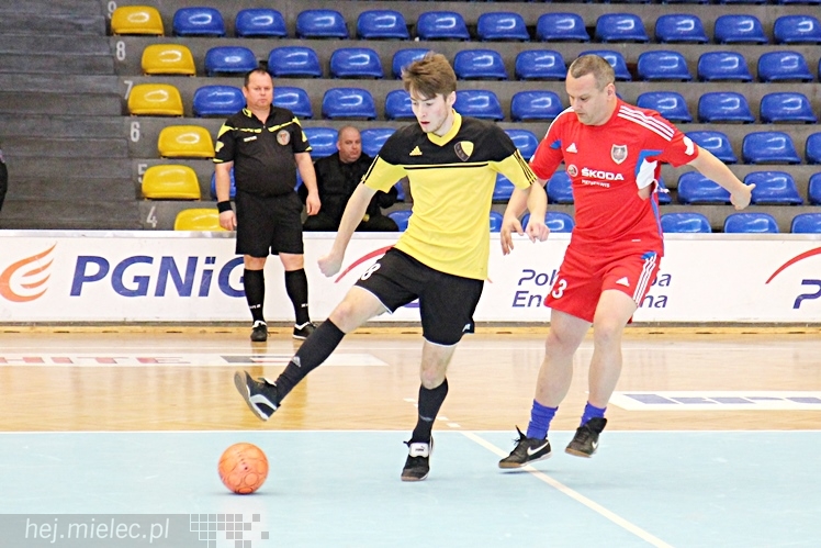 DERBY MIELCA 2015 - 4. Halowy Turniej Piłkarski - cz. I