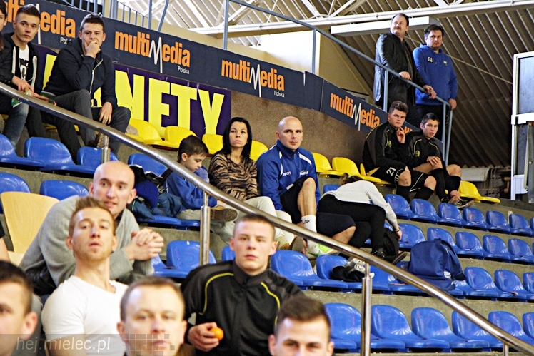 DERBY MIELCA 2015 - 4. Halowy Turniej Piłkarski - cz. I