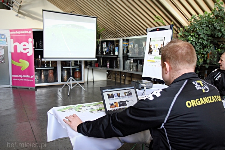 DERBY MIELCA 2015 - 4. Halowy Turniej Piłkarski - cz. I