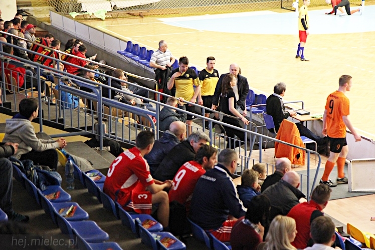 DERBY MIELCA 2015 - 4. Halowy Turniej Piłkarski - cz. I