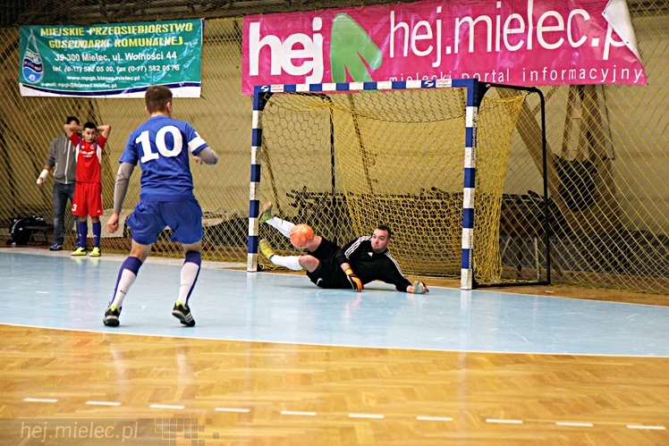 DERBY MIELCA 2015 - 4. Halowy Turniej Piłkarski - cz. I