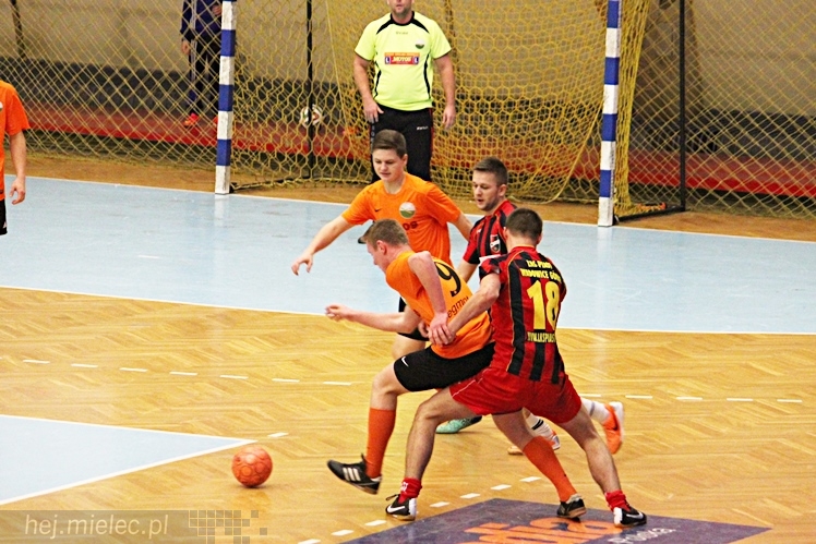 DERBY MIELCA 2015 - 4. Halowy Turniej Piłkarski - cz. I
