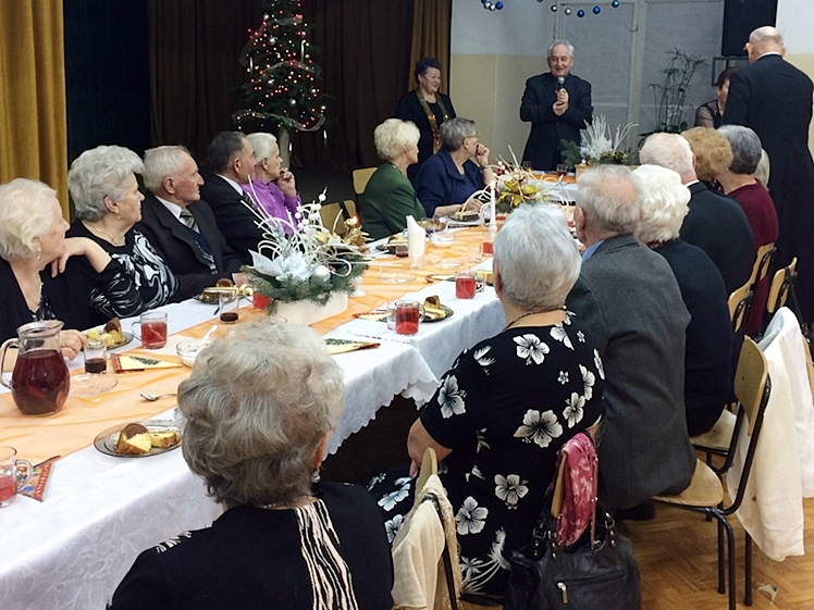Uroczyste spotkanie opłatkowe w Klubie Seniora ?Wrzos?