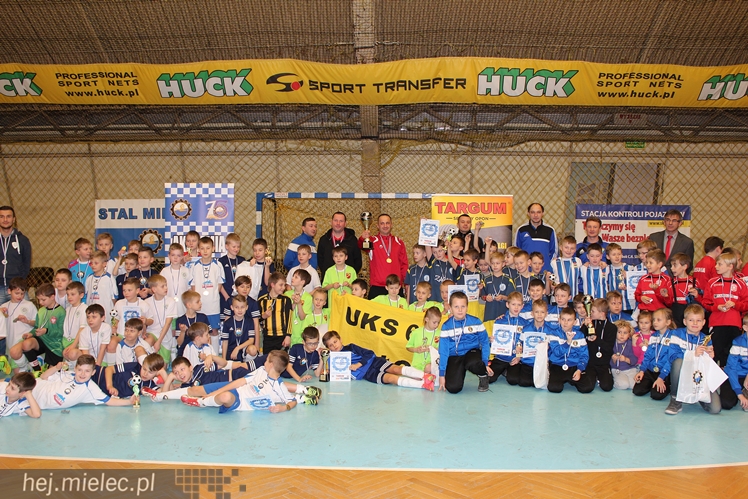 Halowy Turniej Piłki Nożnej Orlików Młodszych STAL MIELEC CUP  2015