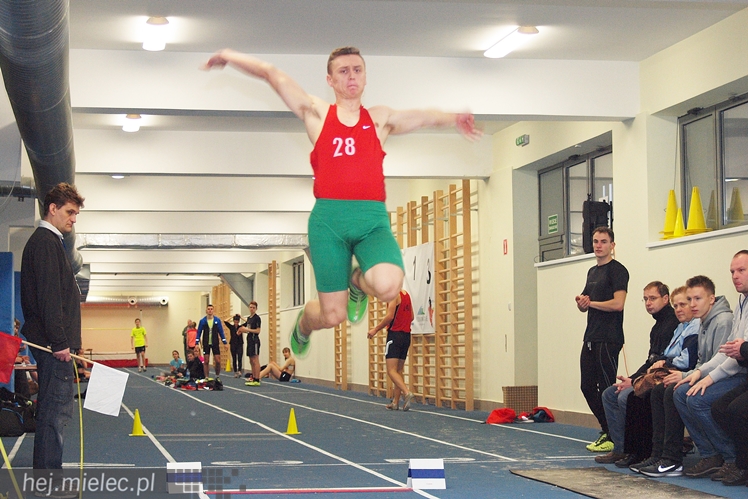 Juniorzy z regionu rywalizowali w mieleckiej hali LA