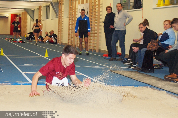 Juniorzy z regionu rywalizowali w mieleckiej hali LA