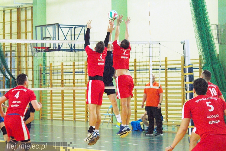 Zdjęcia z meczu, którego mogło nie być