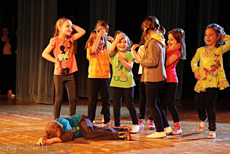 Koncert ?Taneczna Gromadka dla babci i dziadka?