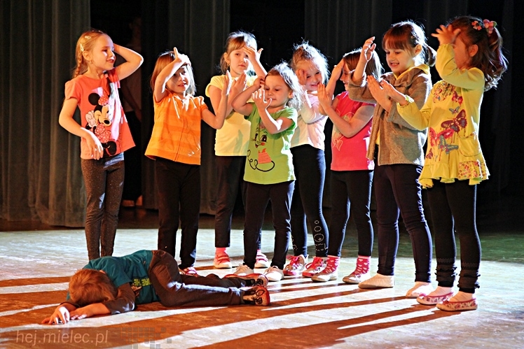 Koncert ?Taneczna Gromadka dla babci i dziadka?