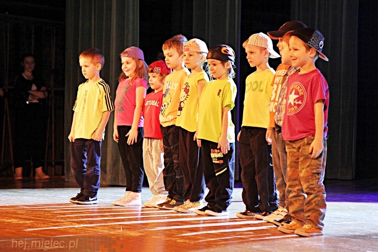 Koncert ?Taneczna Gromadka dla babci i dziadka?