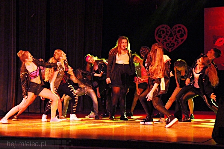 Koncert ?Taneczna Gromadka dla babci i dziadka?