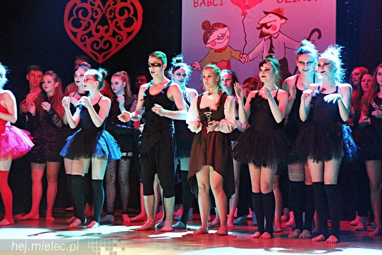 Koncert ?Taneczna Gromadka dla babci i dziadka?