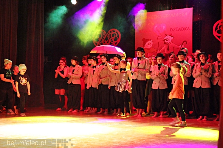 Koncert ?Taneczna Gromadka dla babci i dziadka?