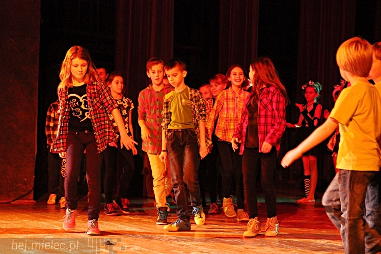 Koncert ?Taneczna Gromadka dla babci i dziadka?