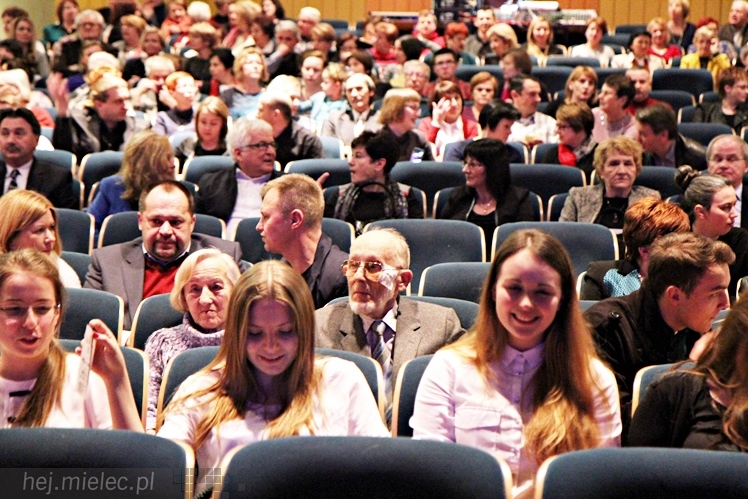 Swingujący Chopin w Mielcu. Wystąpiła Lwowska Orkiestra Kameralna i grupa wyjątkowych solistów [ZDJĘCIA]