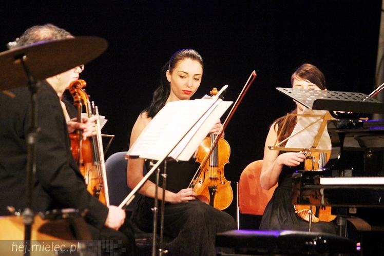 Swingujący Chopin w Mielcu. Wystąpiła Lwowska Orkiestra Kameralna i grupa wyjątkowych solistów [ZDJĘCIA]