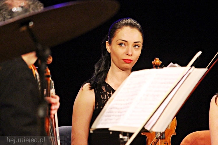 Swingujący Chopin w Mielcu. Wystąpiła Lwowska Orkiestra Kameralna i grupa wyjątkowych solistów [ZDJĘCIA]