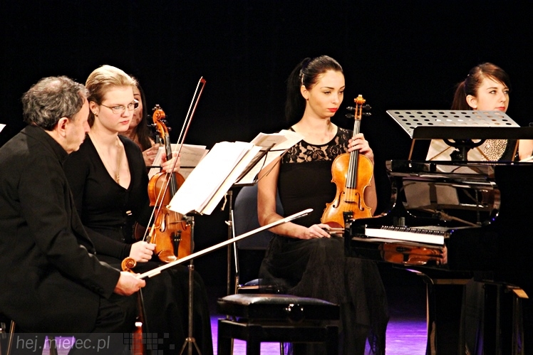 Swingujący Chopin w Mielcu. Wystąpiła Lwowska Orkiestra Kameralna i grupa wyjątkowych solistów [ZDJĘCIA]