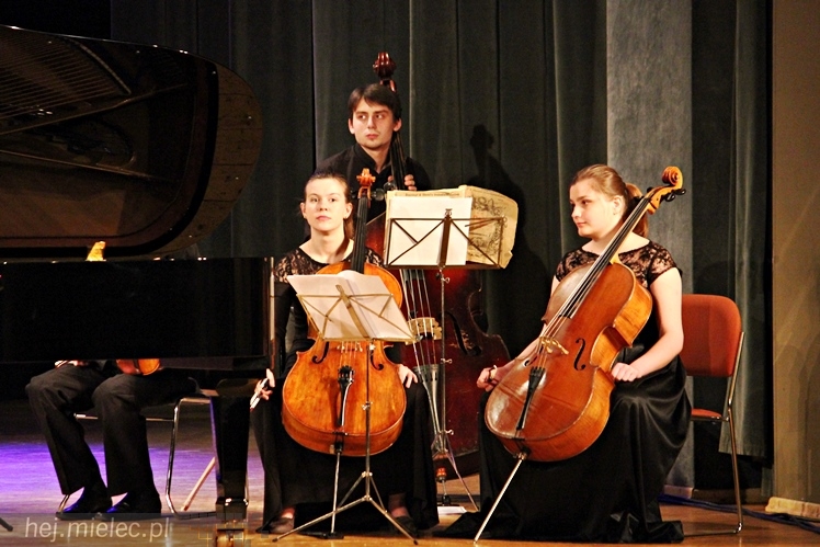 Swingujący Chopin w Mielcu. Wystąpiła Lwowska Orkiestra Kameralna i grupa wyjątkowych solistów [ZDJĘCIA]