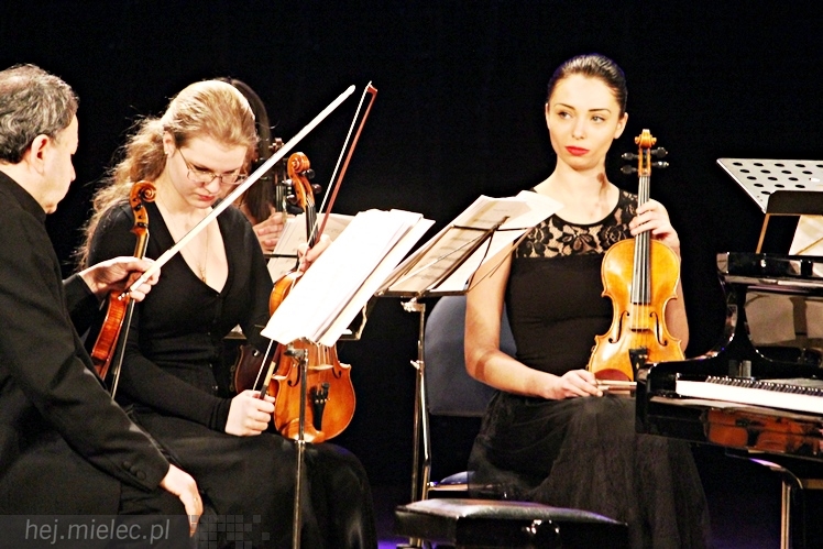 Swingujący Chopin w Mielcu. Wystąpiła Lwowska Orkiestra Kameralna i grupa wyjątkowych solistów [ZDJĘCIA]