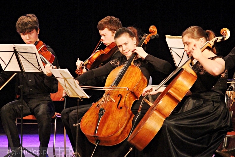 Swingujący Chopin w Mielcu. Wystąpiła Lwowska Orkiestra Kameralna i grupa wyjątkowych solistów [ZDJĘCIA]