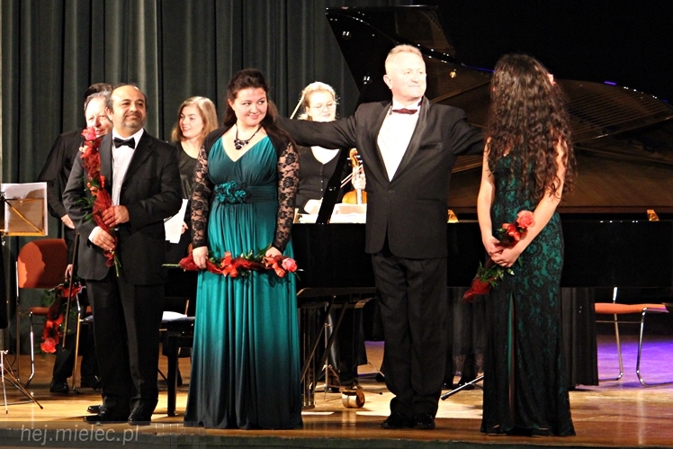 Swingujący Chopin w Mielcu. Wystąpiła Lwowska Orkiestra Kameralna i grupa wyjątkowych solistów [ZDJĘCIA]