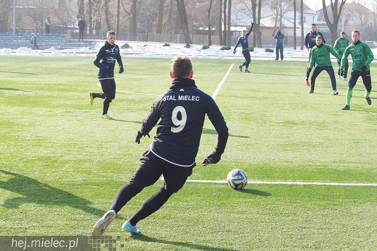 Stal Stalowa Wola także pokonana w Mielcu w sparingu