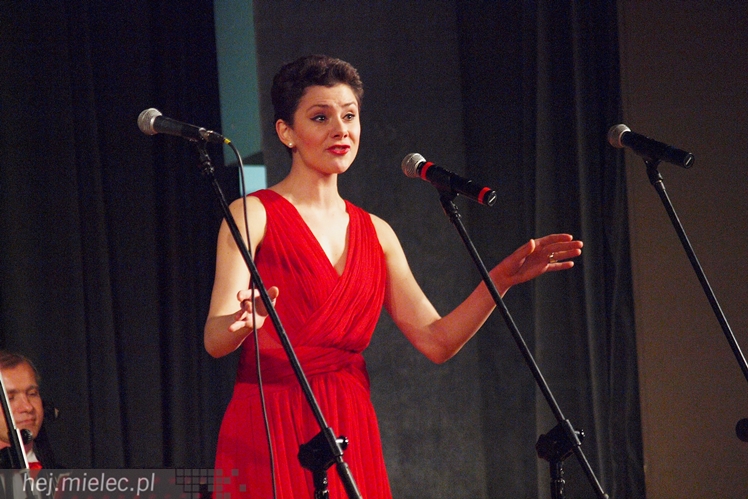 Artur Jaroń ze swoimi muzykami i solistami znów czarował mielczan